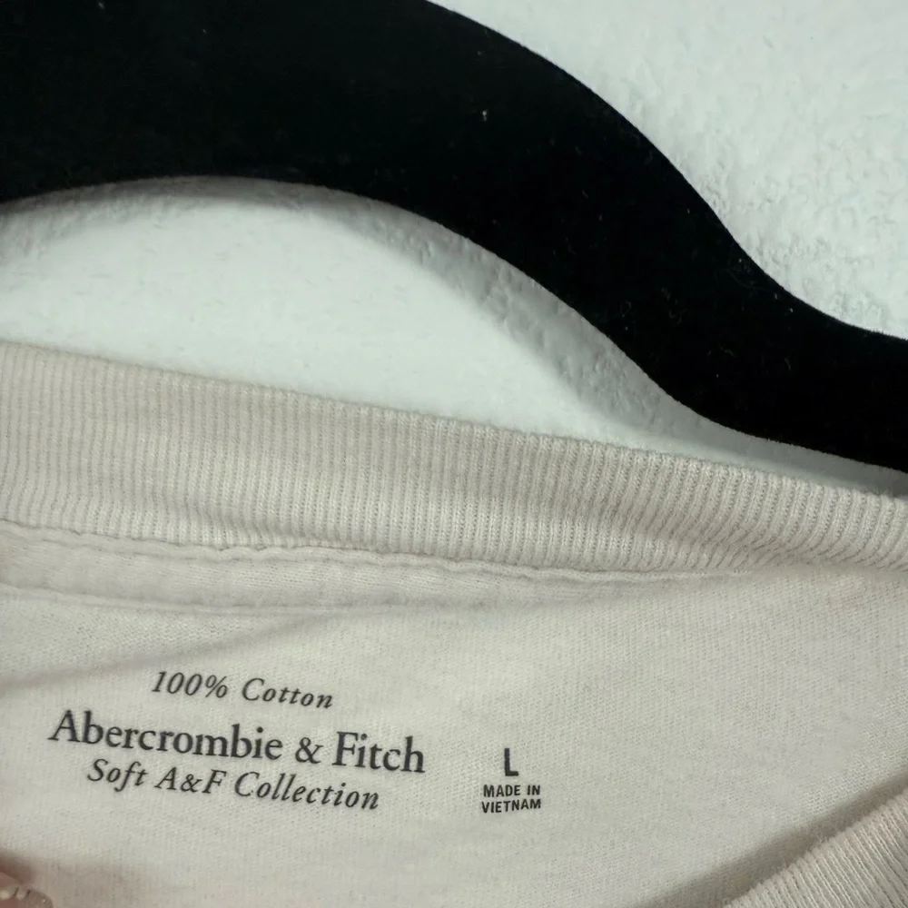 West Village Records Cream T-Shirt - Picture 2 of 3